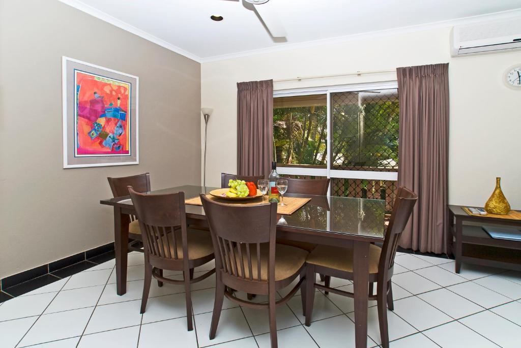 Nimrod Resort Apartments Port Douglas Room photo