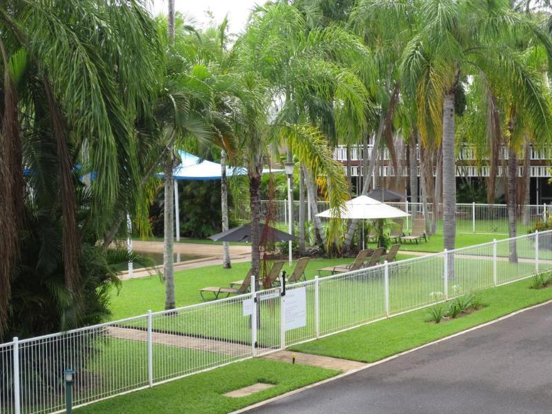 Nimrod Resort Apartments Port Douglas Exterior photo